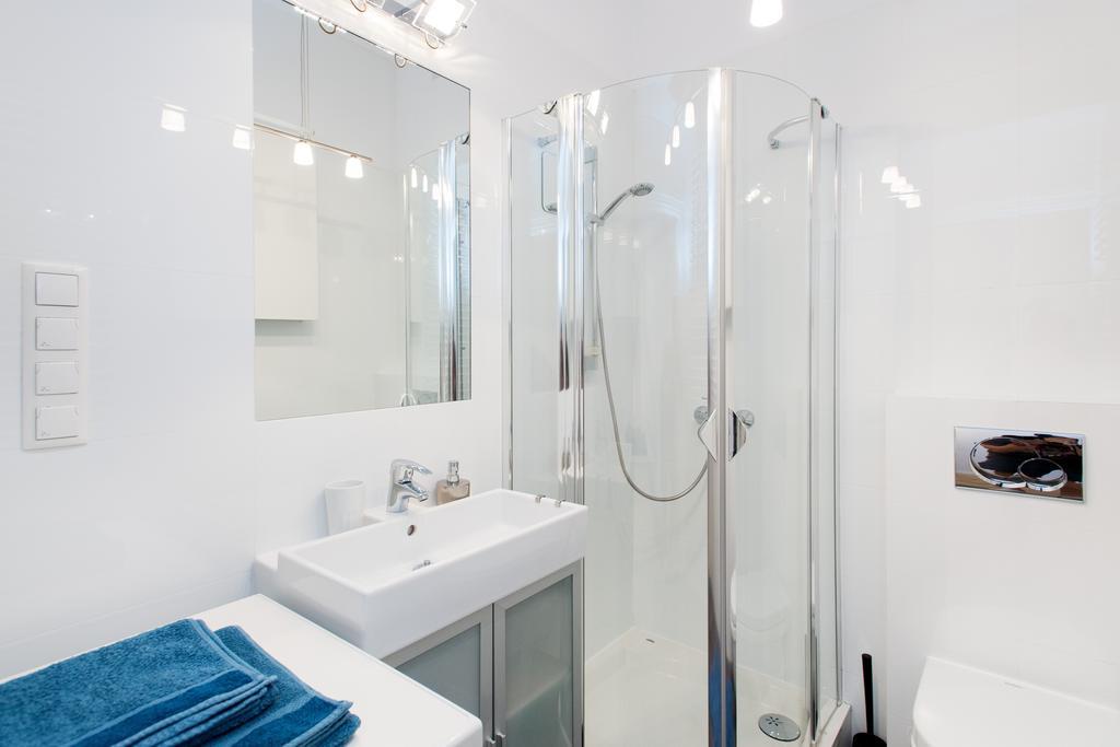 Style4Rent Sunny Old Town Apartments كراكوفيا الغرفة الصورة