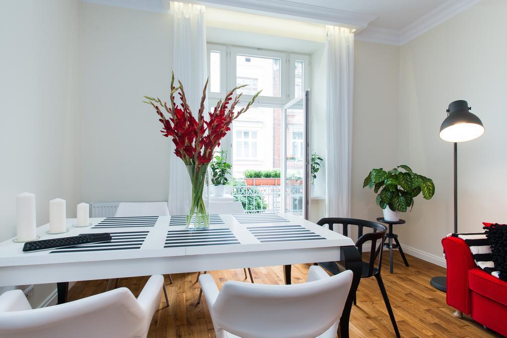Style4Rent Sunny Old Town Apartments كراكوفيا الغرفة الصورة