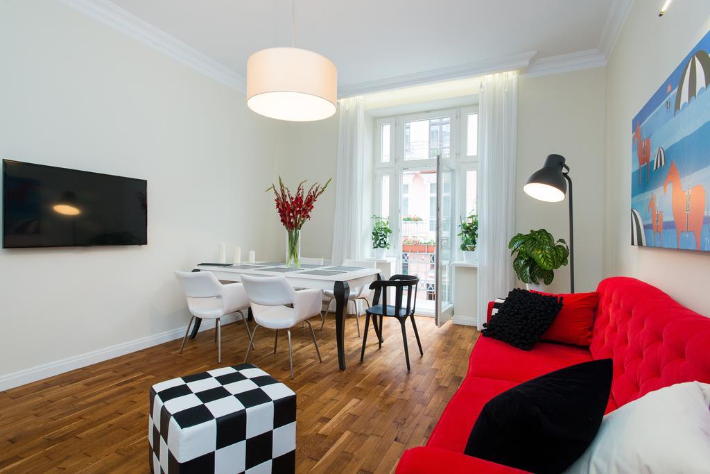 Style4Rent Sunny Old Town Apartments كراكوفيا الغرفة الصورة